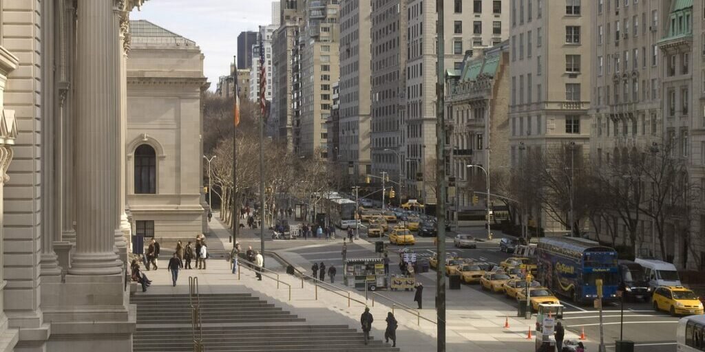 Metropolitan Museum of Art entrance and steps on Fifth Avenue